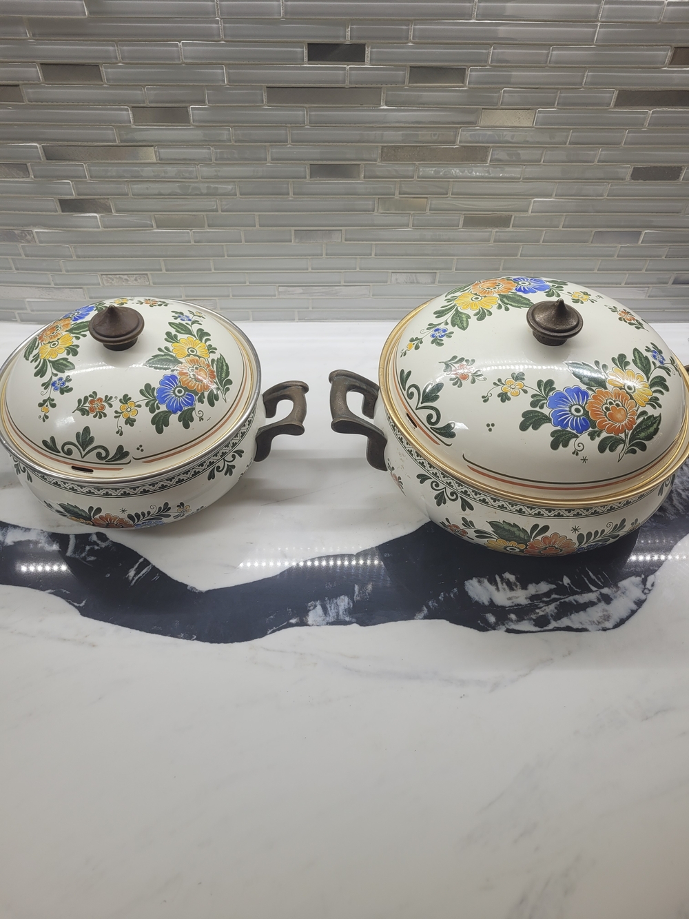 1960s/70 ASTA Enamelware dutch Ovens Brass Handles 4 Qt And 2 Qt With Lids